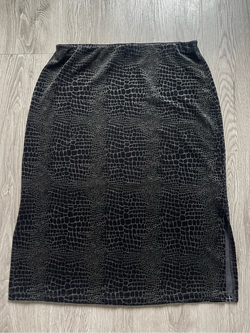 Vintage snakeskin velvet midi skirt